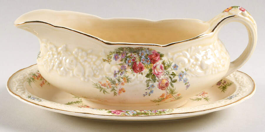 Rosalie Gravy Boat & Underplate/Relish by Crown Ducal-1