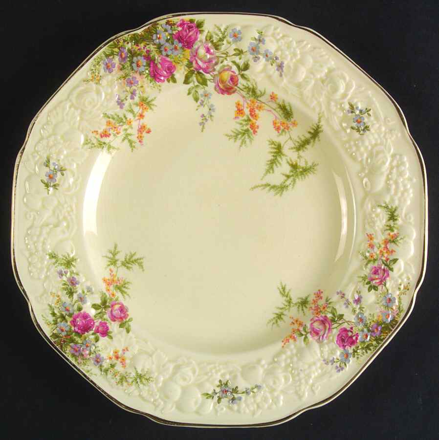 Rosalie Luncheon Plate by Crown Ducal-1
