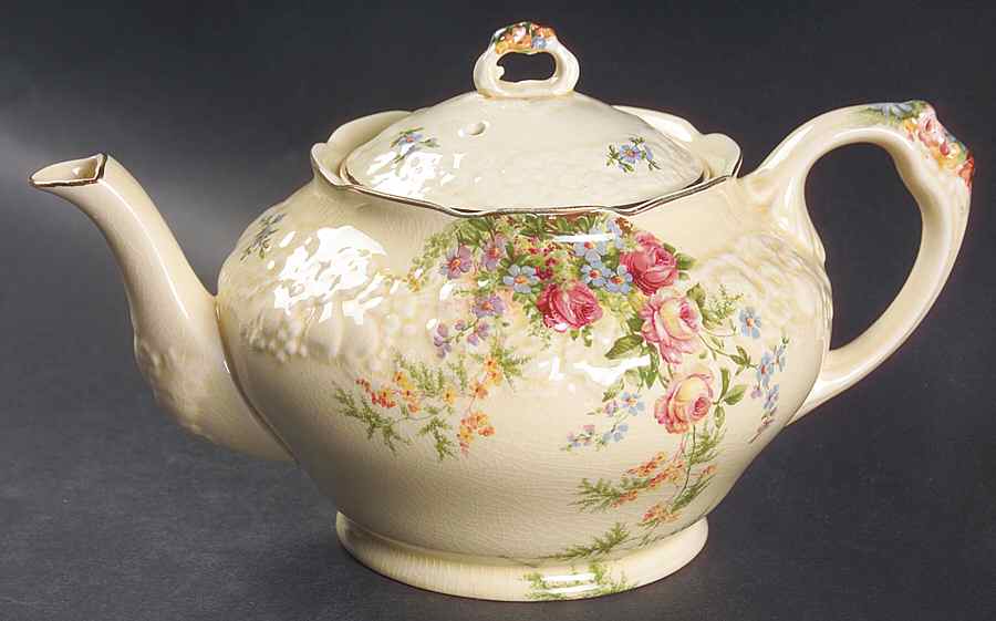 Rosalie Teapot & Lid by Crown Ducal-1