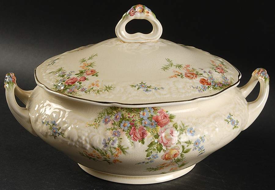 Rosalie Round Covered Vegetable by Crown Ducal-1