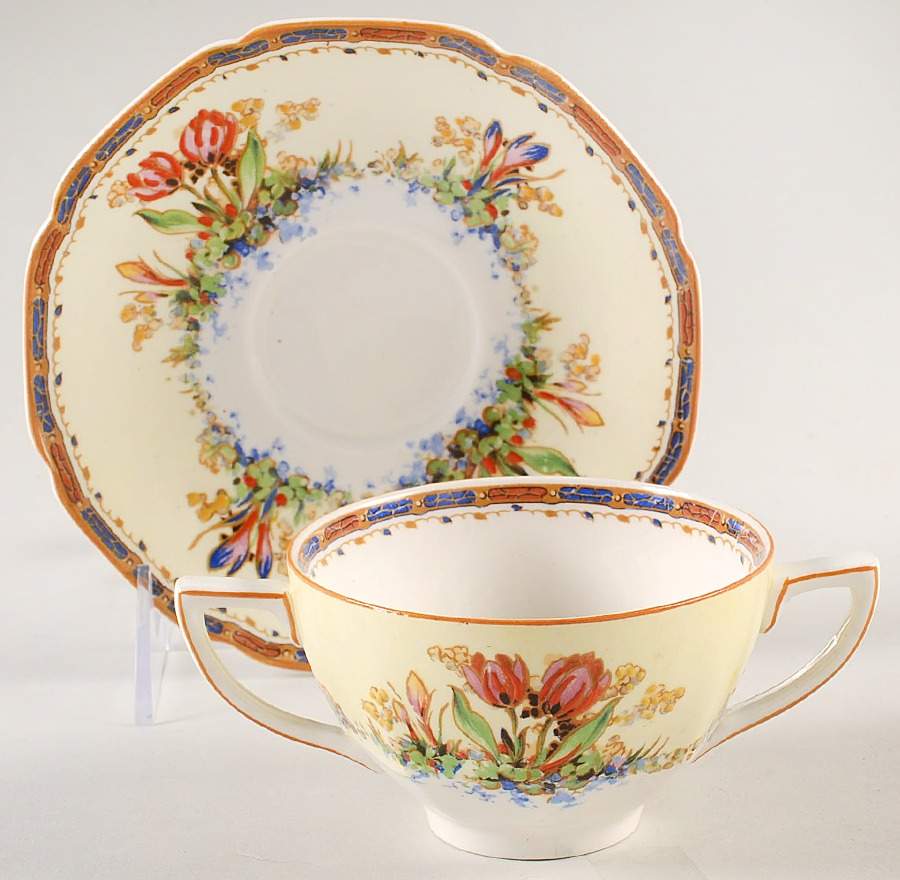 Tulip Footed Bouillon Cup & Saucer by Crown Ducal-1