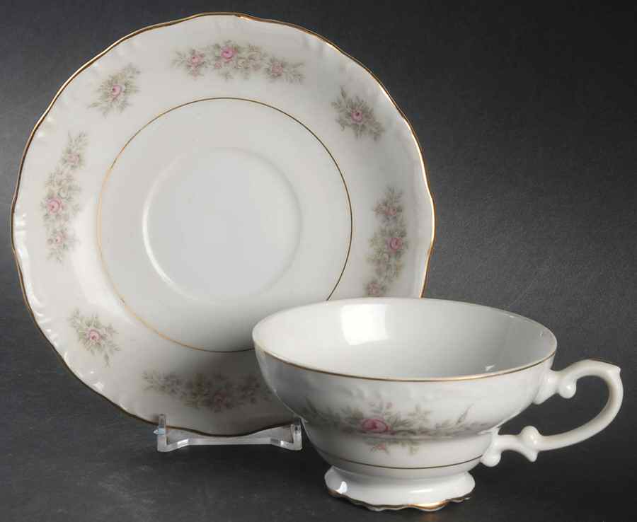 Chatham Footed Cup & Saucer Set by Crest Wood-1