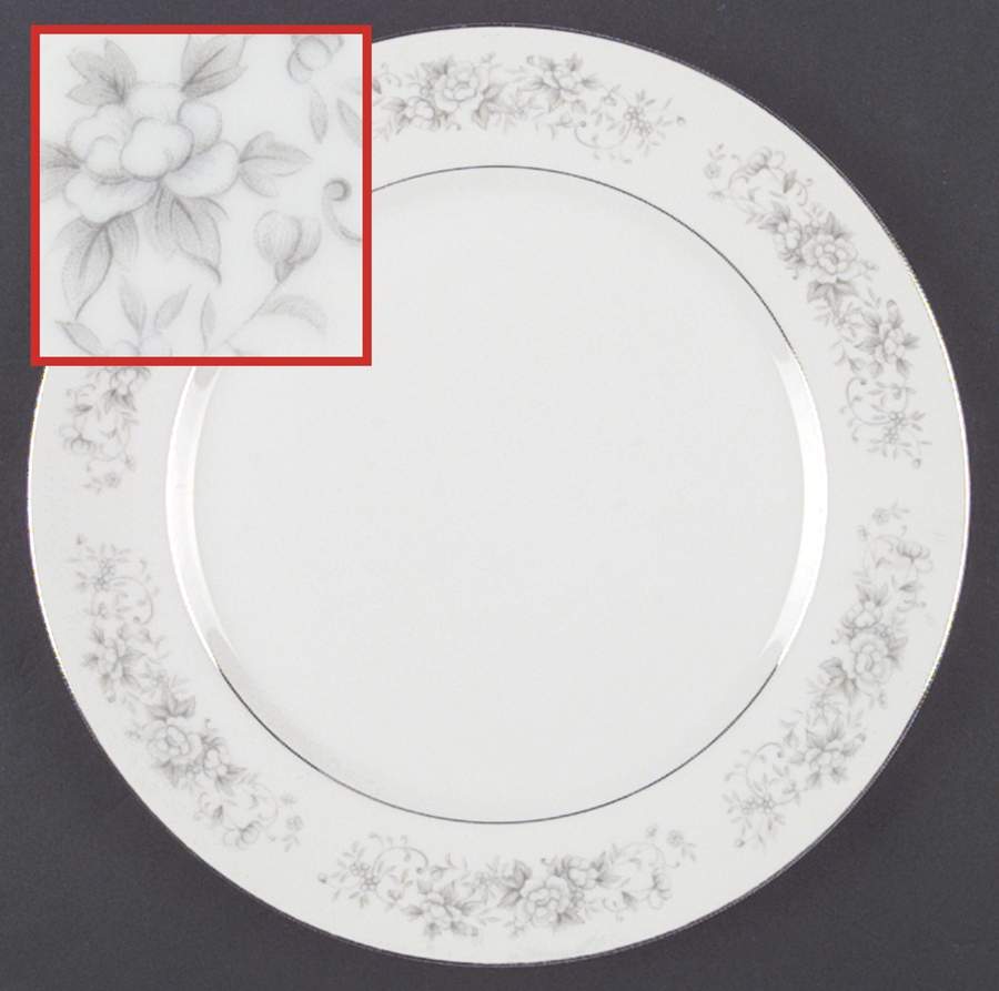 Heritage Dinner Plate by Crest Wood-1