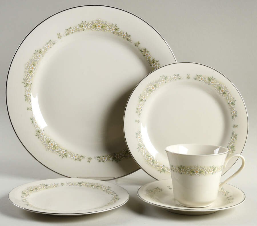 Lotus 5 Piece Place Setting by Crest Wood-1