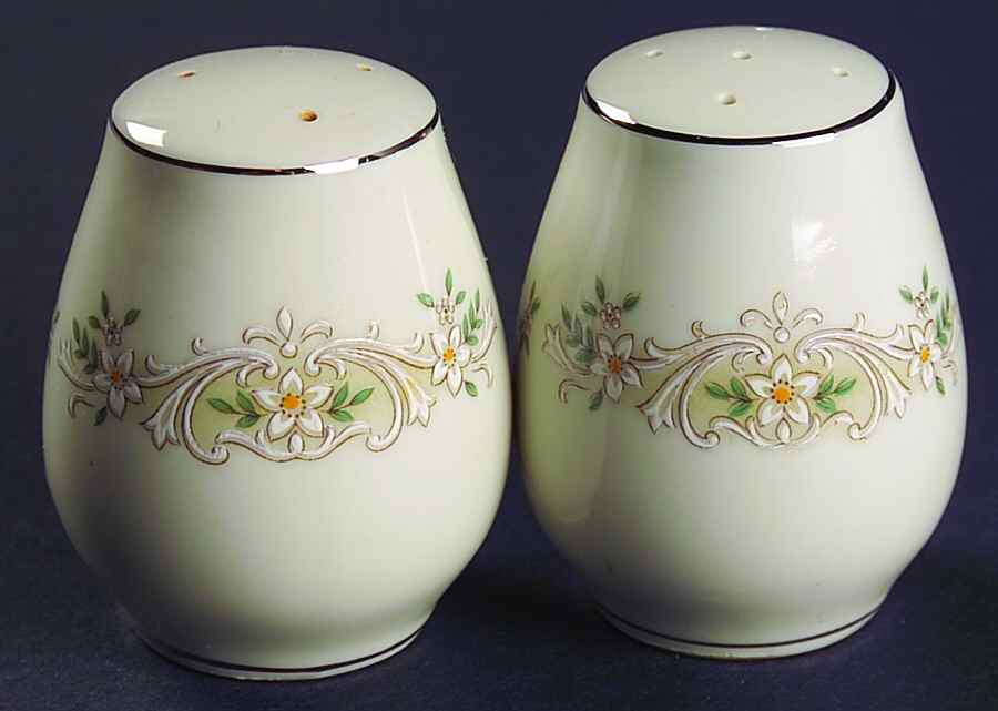 Lotus Salt & Pepper Set by Crest Wood-1