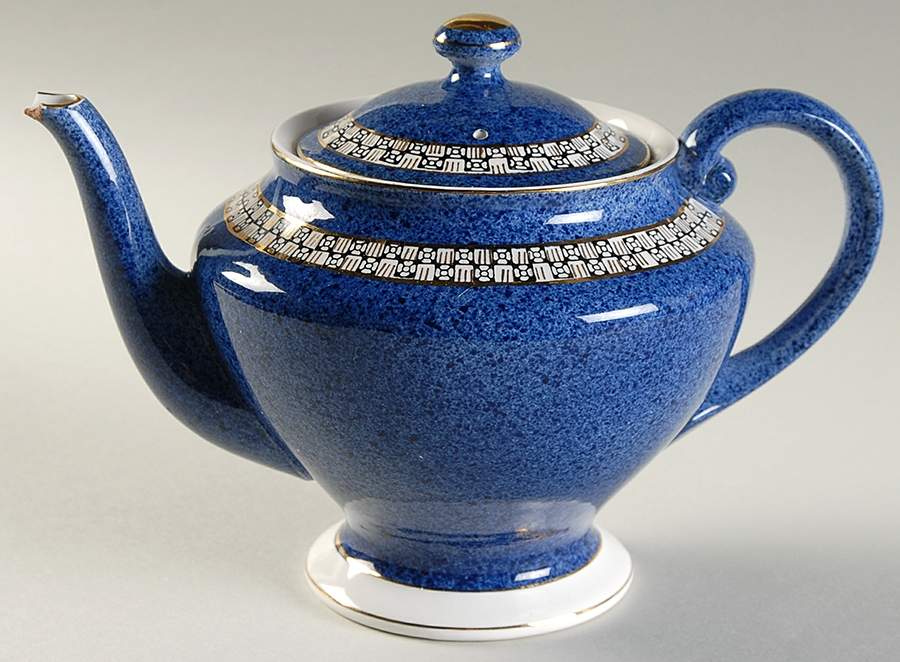 352 Blue Mini Teapot & Lid by Craftsman (Japan)-1