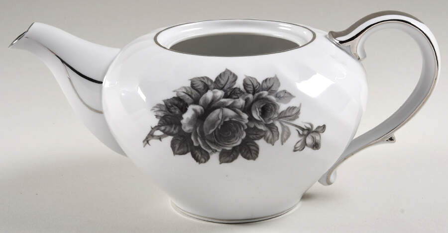 Black Beauty Teapot No Lid by Craftsman (Japan)-1