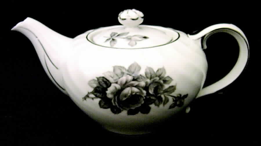 Black Beauty Teapot & Lid by Craftsman (Japan)-1