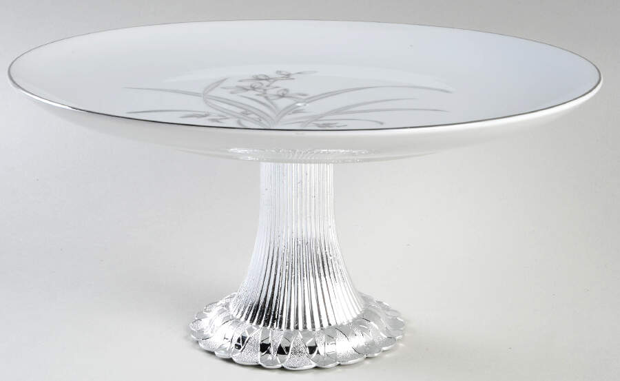 Brigadoon Cake Stand with 4"-5" Metal Pedestal  Hc by Craftsman (Japan)-1
