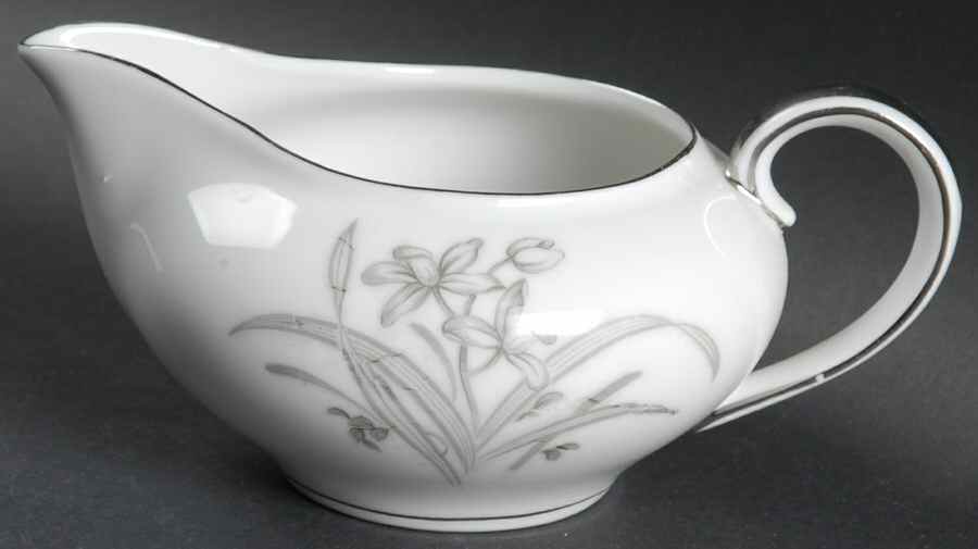 Brigadoon Creamer by Craftsman (Japan)-1