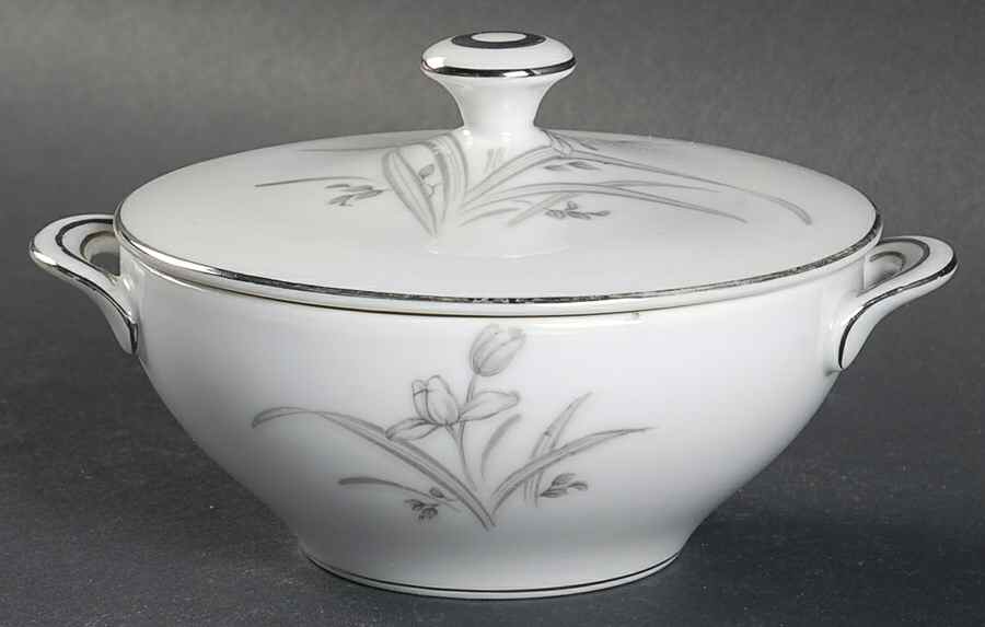 Brigadoon Sugar Bowl & Lid by Craftsman (Japan)-1