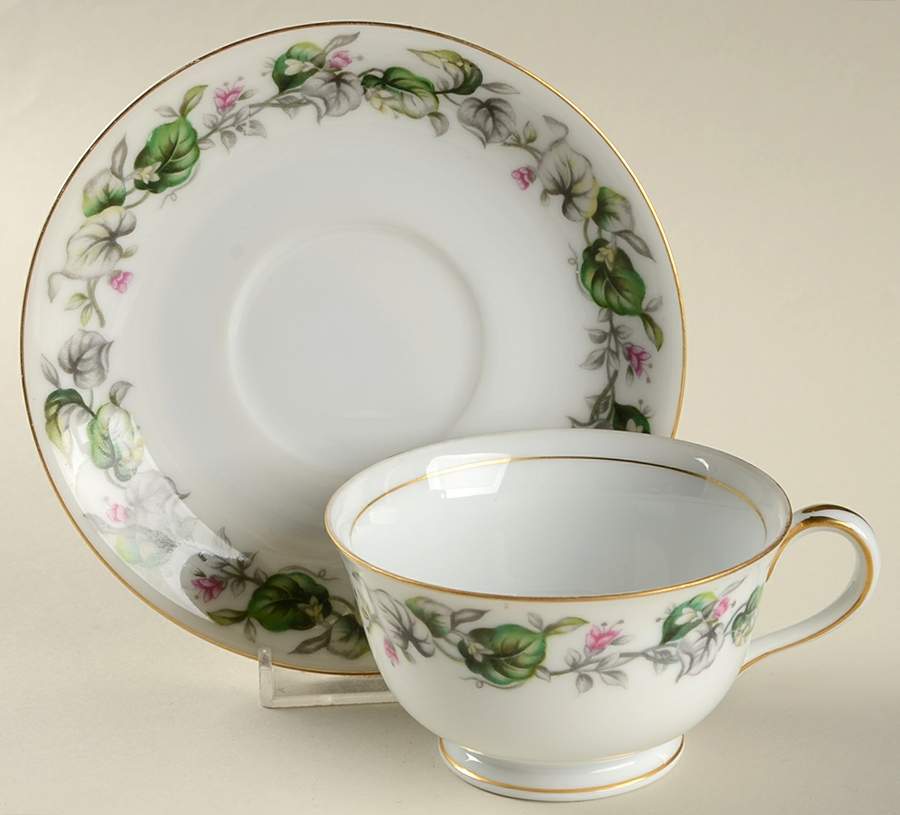 Fairy Blossom Footed Cup & Saucer Set by Craftsman (Japan)-1