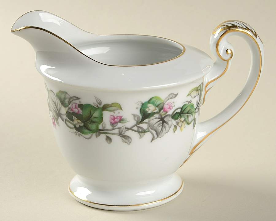Fairy Blossom Creamer by Craftsman (Japan)-1