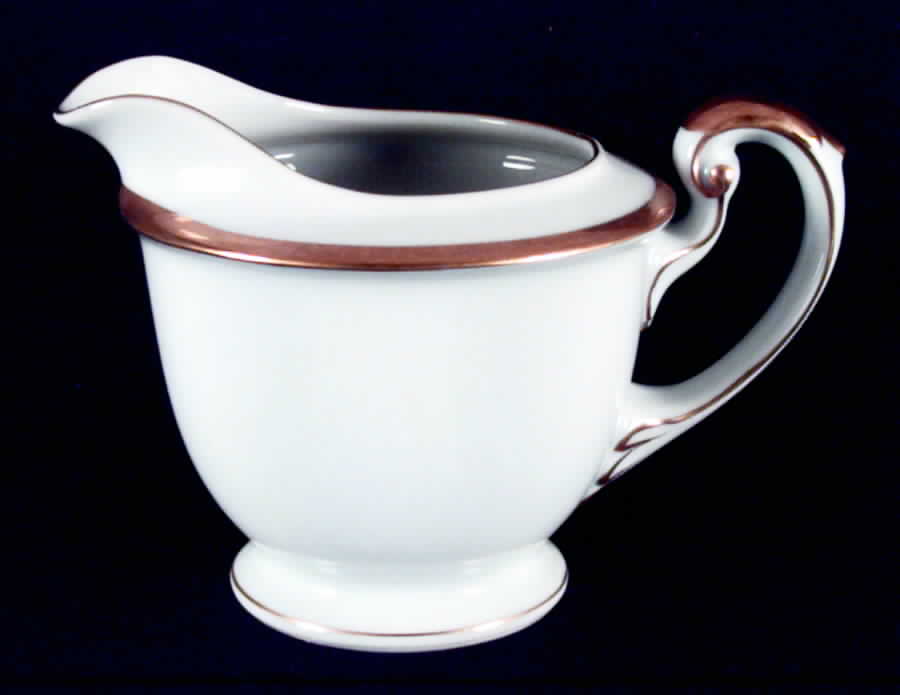 Heritage Creamer by Craftsman (Japan)-1
