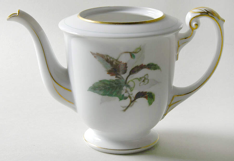 Imperial Teapot No Lid by Craftsman (Japan)-1
