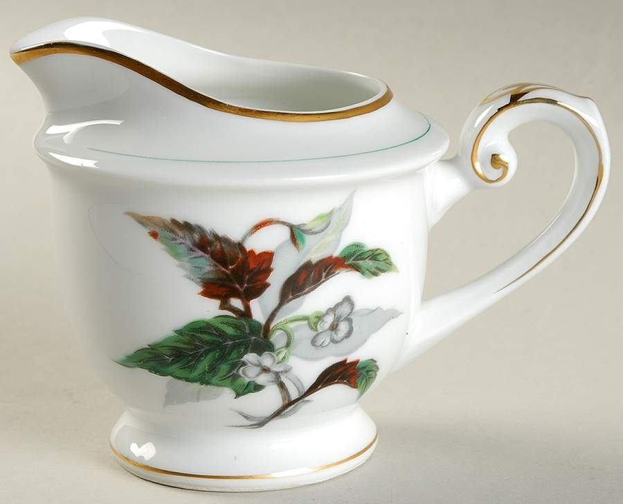 Imperial Creamer by Craftsman (Japan)-1