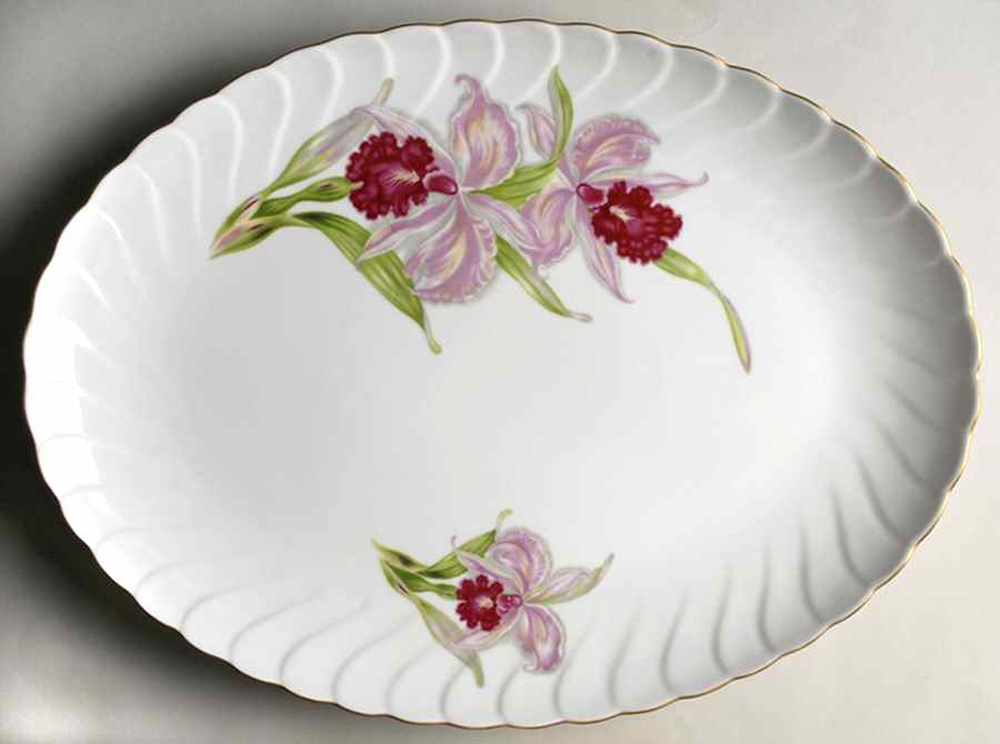 Orchid 16" Oval Serving Platter by Craftsman (Japan)-1