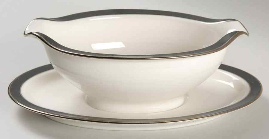 Mystique Gravy Boat with Attached Underplate by Carico-1