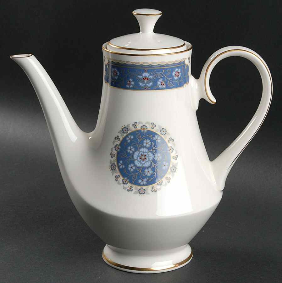 Renaissance Coffee Pot & Lid by Carico-1