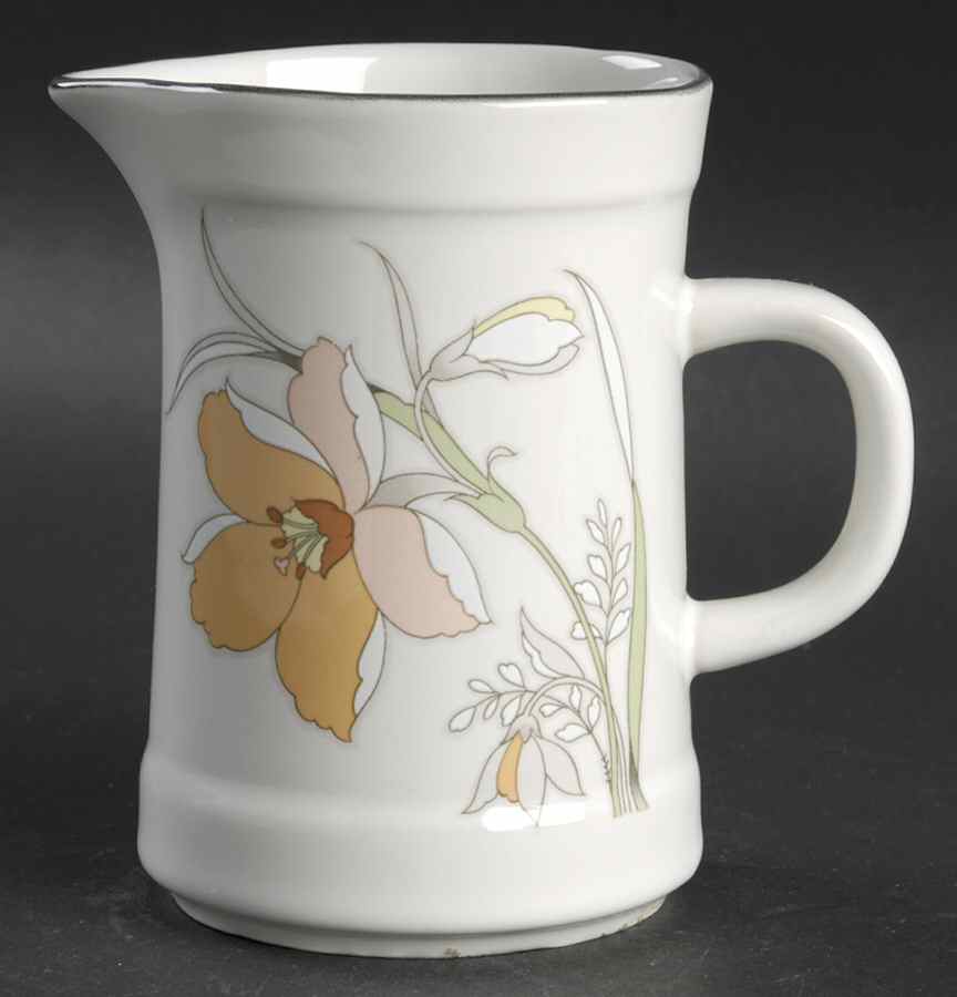 Serenity Creamer by Carico-1