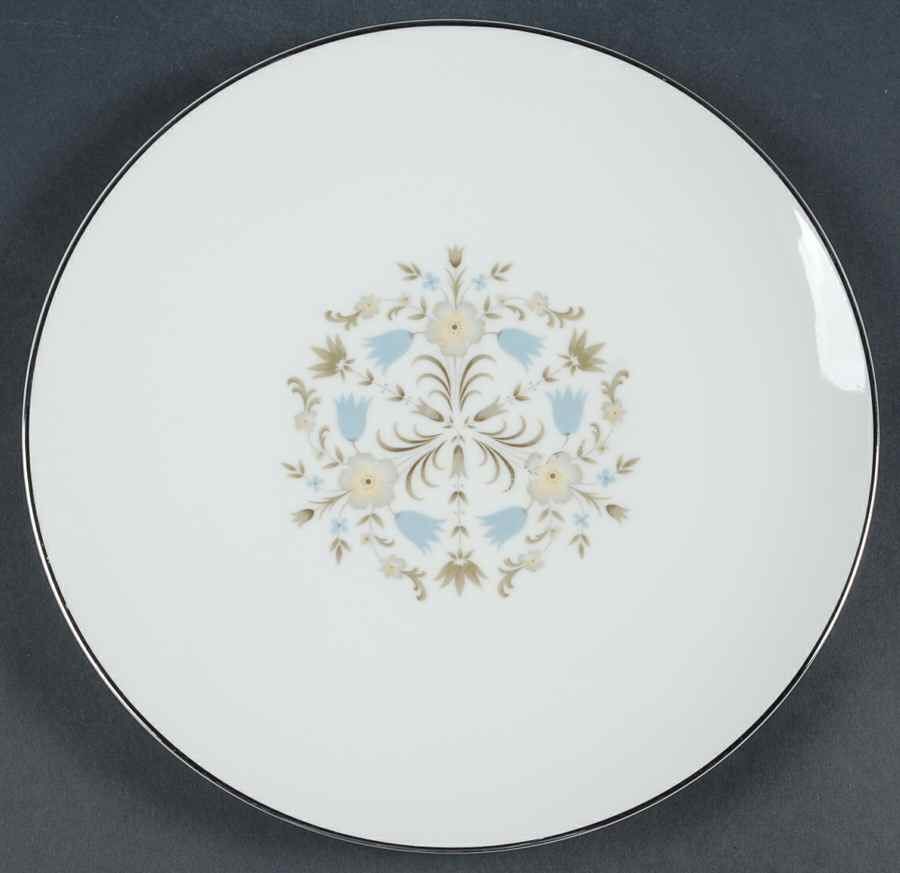 Americana Large Dinner Plate by Crown Jewel-1