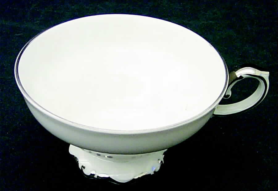 Elegance (Scroll Rim) Footed Cup by Crown Jewel-1