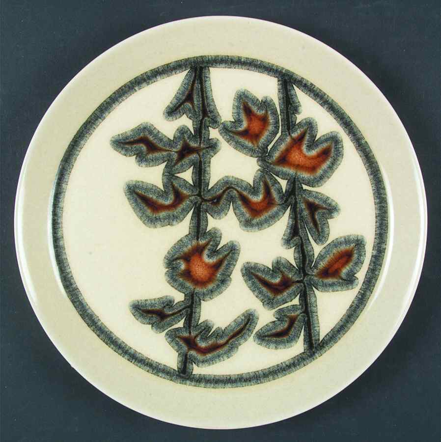 Autumn Dinner Plate by Crown Lynn-1