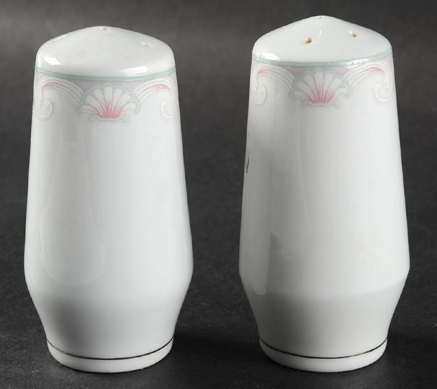 Coquille Salt & Pepper Set by Crown Ming-1