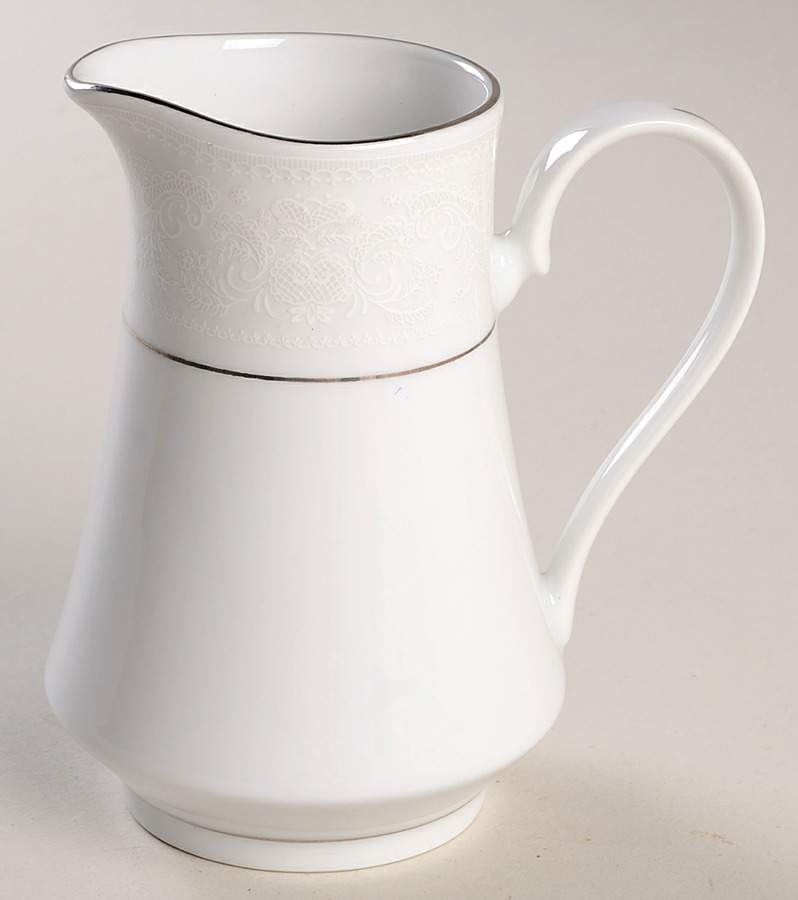 Crochet Creamer by Crown Ming-1