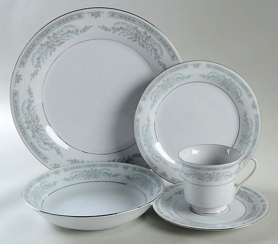 Diana 5 Piece Place Setting by Crown Ming-1