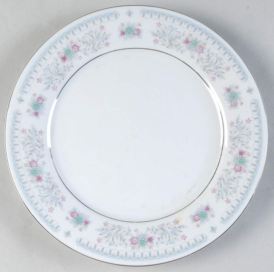 Harmony (Verge) Salad Plate by Crown Ming-1