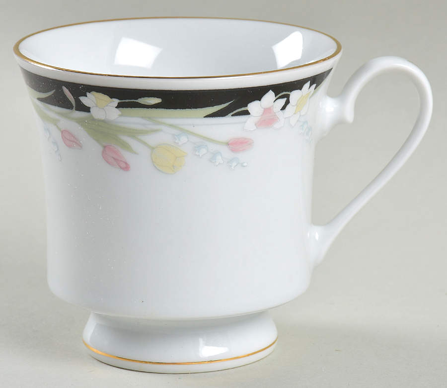 Michelle Footed Cup by Crown Ming-1