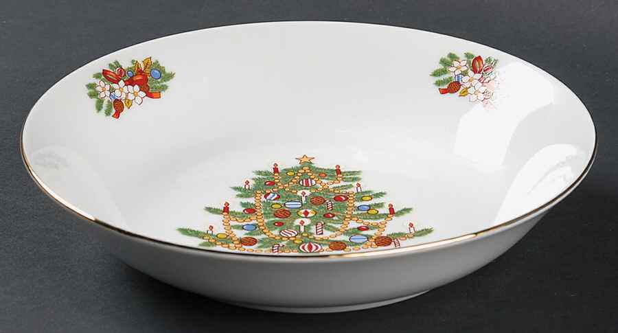 Mistletoe Coupe Soup Bowl by Crown Ming-1