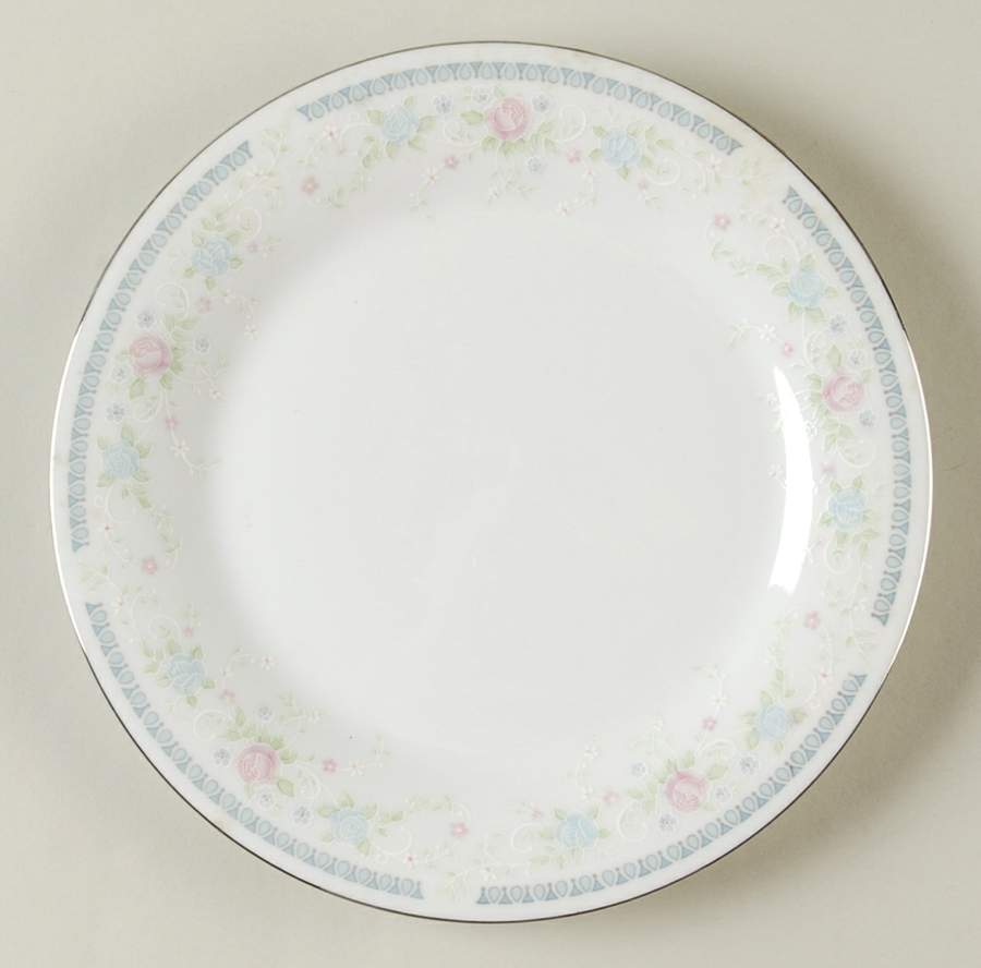 Nosegay Salad Plate by Crown Ming-1