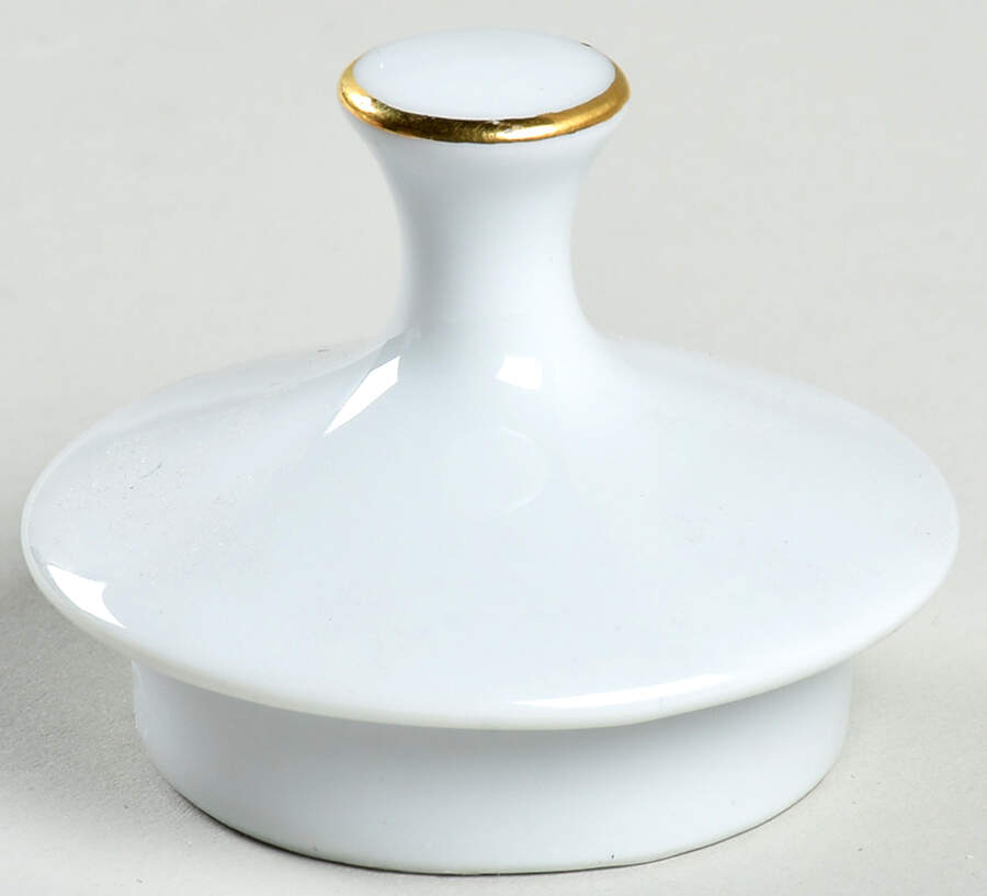 Old Imari Lid for Sugar Bowl by Crown Ming-1