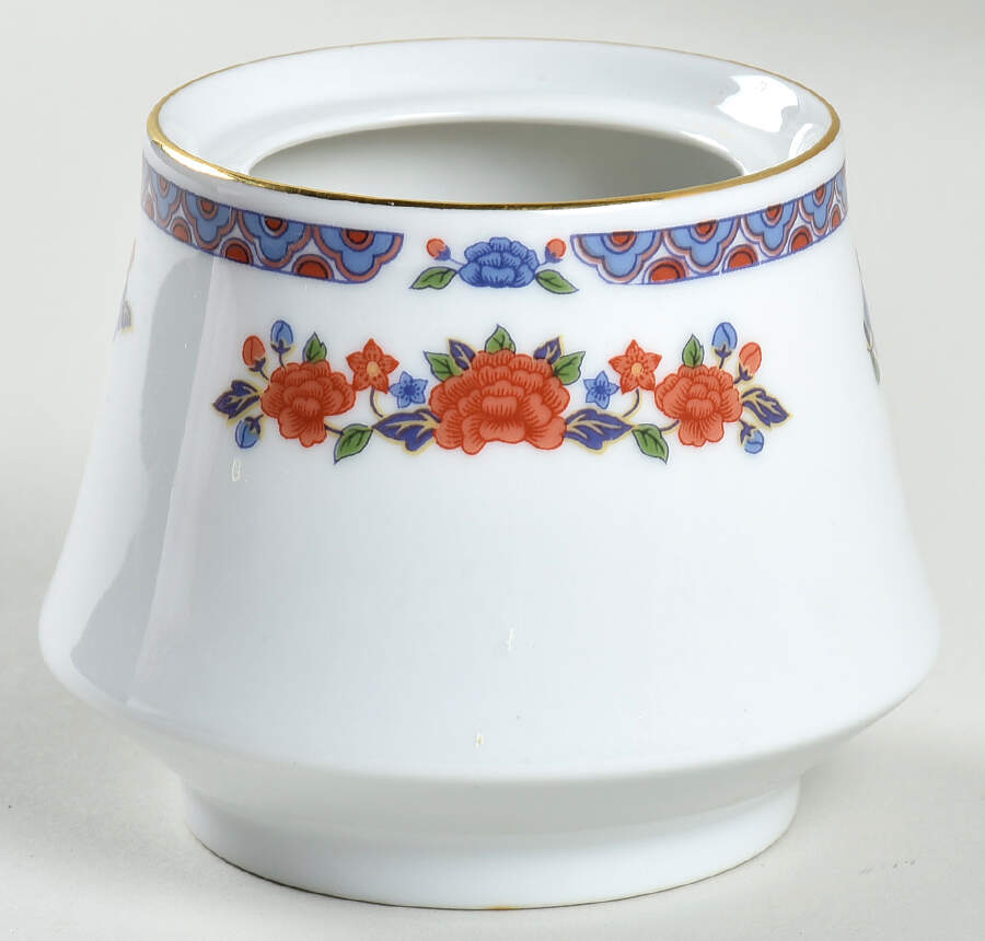 Old Imari Sugar Bowl No Lid by Crown Ming-1