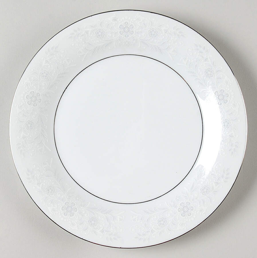 Queen's Lace Salad Plate by Crown Ming-1