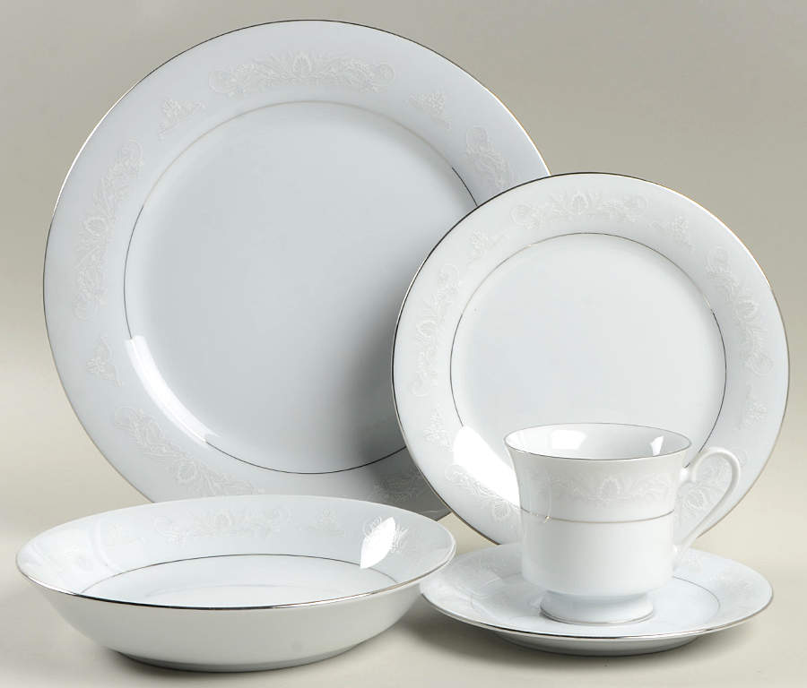 Royal Palm 5 Piece Place Setting by Crown Ming-1