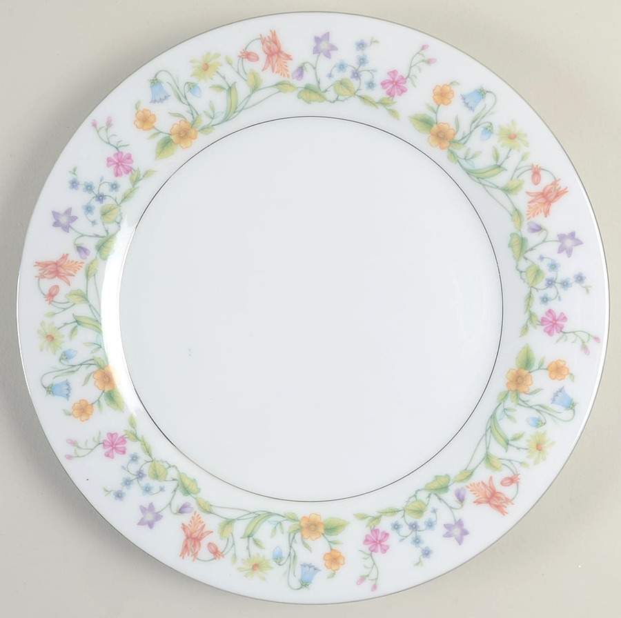 Susan Dinner Plate by Crown Ming-1