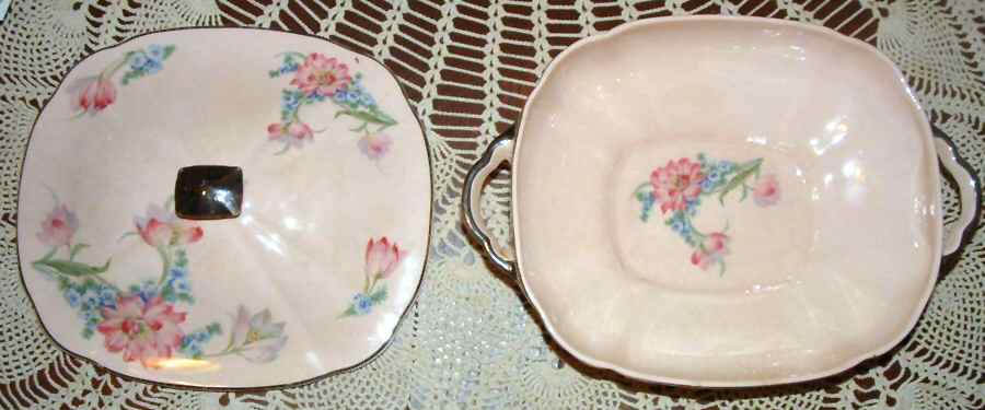 CRO37 Round Covered Vegetable by Crooksville-1
