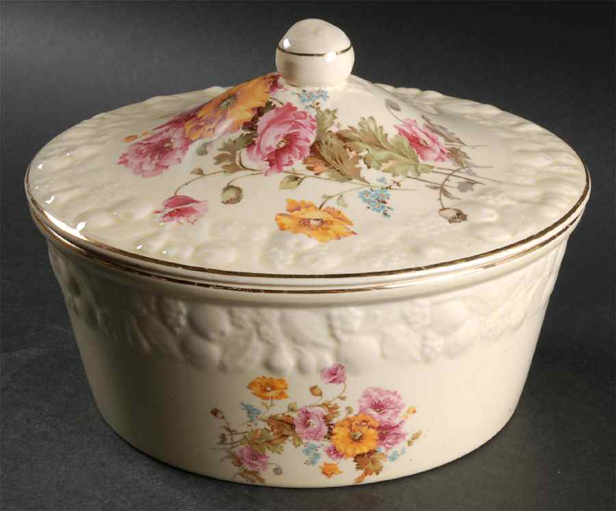 1238 1.5 Qt Round Covered Casserole by Crooksville-1