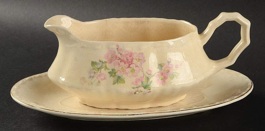 CRO5 Gravy Boat & Underplate by Crooksville-1