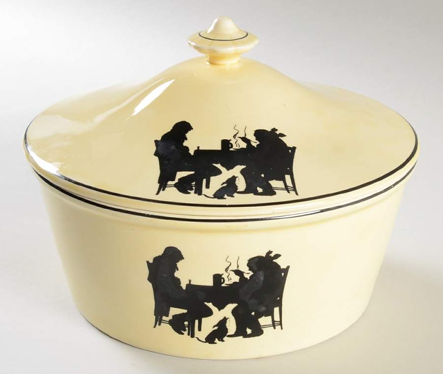 Silhouette 1.75 Qt Round Covered Casserole by Crooksville-1