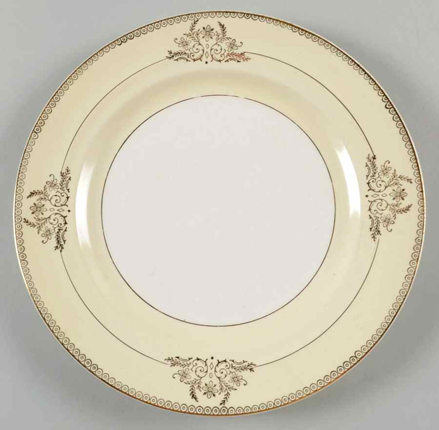 10007 Luncheon Plate by Crown Potteries-1