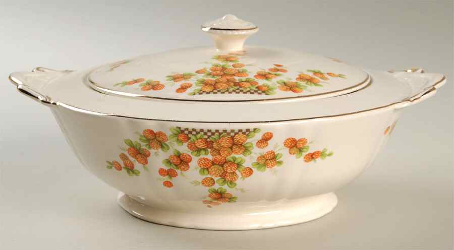 CRP1 Round Covered Vegetable by Crown Potteries-1