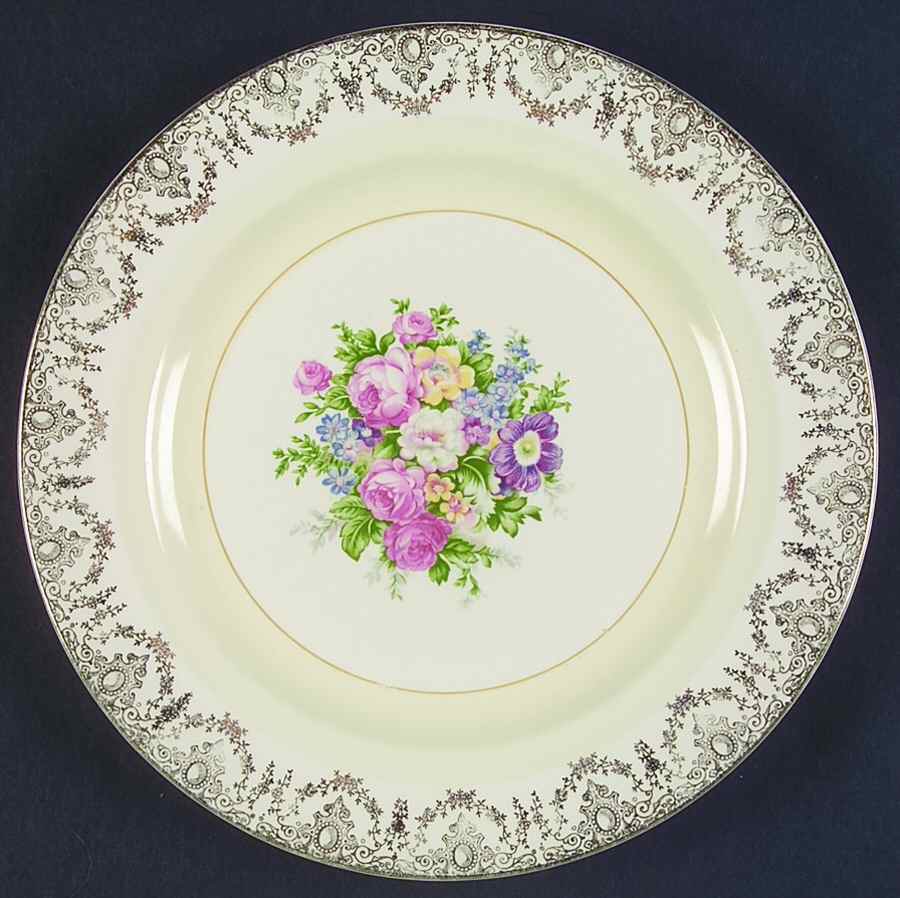 CRP17 Luncheon Plate by Crown Potteries-1