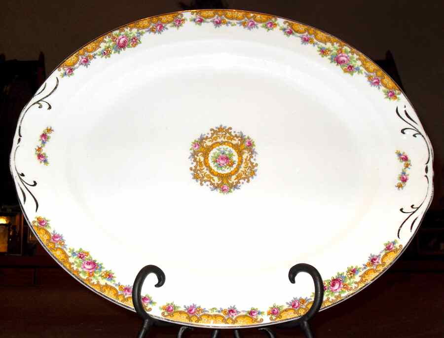CRP24 14" Oval Serving Platter by Crown Potteries-1
