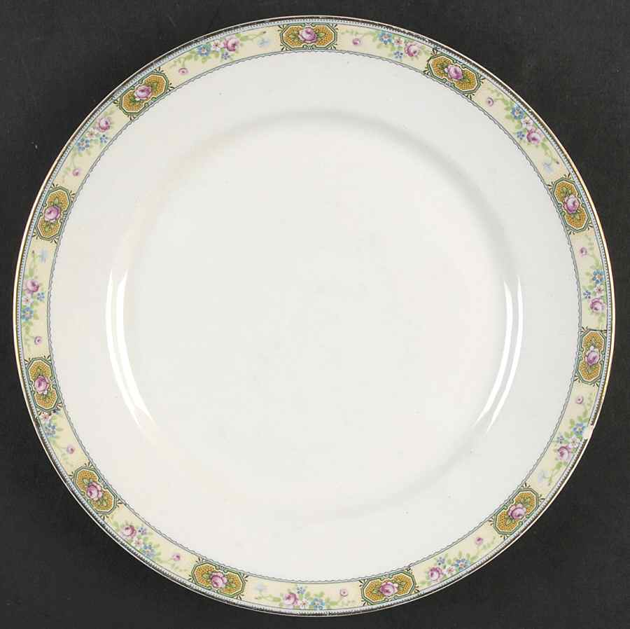CRP35 Luncheon Plate by Crown Potteries-1