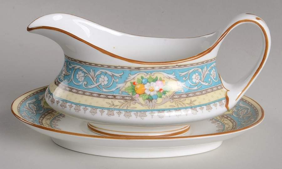 15646 (Smooth Edge) Gravy Boat & Underplate by Crown Staffordshire-1