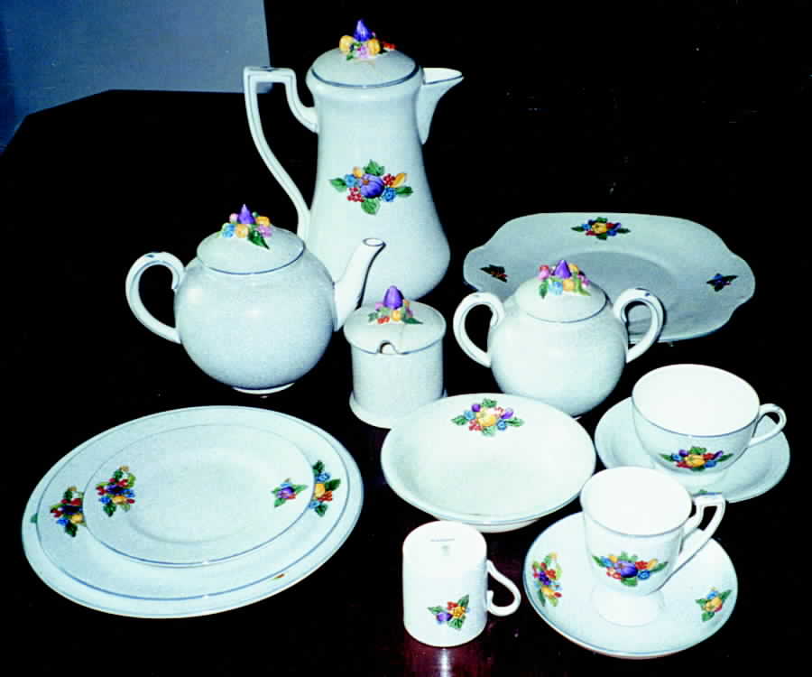 CRS33 Sugar Bowl & Lid by Crown Staffordshire-1